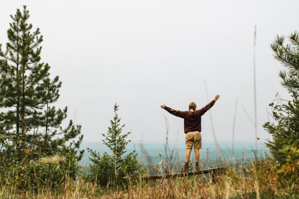 Camping Safety Tips: Tips For Staying Safe In The Wilderness, Covering Topics Like Wildlife Encounters, First Aid, And Navigation.